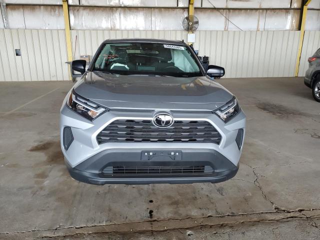 2T3H1RFV1RW322906 - 2024 TOYOTA RAV4 LE 银色 照片 5