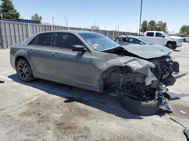 2C3CCAAG8JH331867 - 2018 CHRYSLER 300 TOURING GRAY photo 4