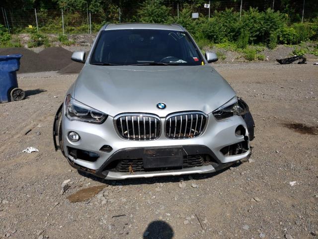 WBXHT3C31H5F70045 - 2017 BMW X1 XDRIVE28I SILVER photo 5