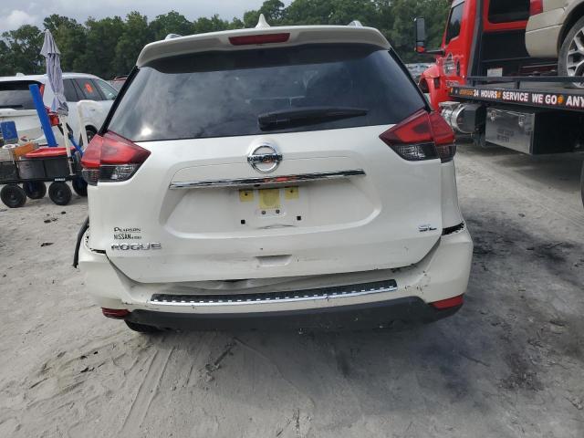 JN8AT2MT3HW404693 - 2017 NISSAN ROGUE S WHITE photo 6