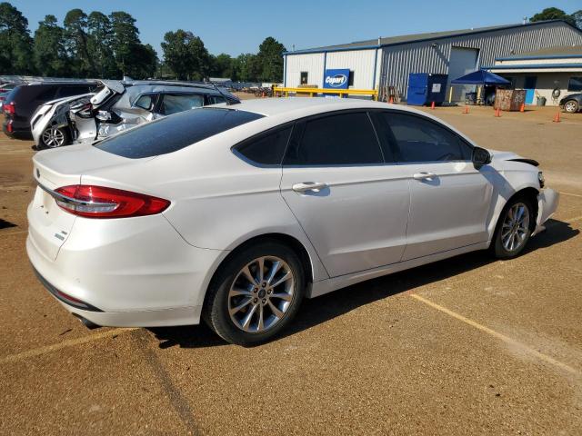 3FA6P0HD5HR264166 - 2017 FORD FUSION SE WHITE photo 3