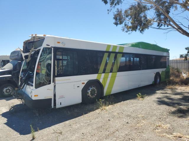 15GGD3018H3188167 - 2017 GILLIG TRANSIT BU LOW WHITE photo 2