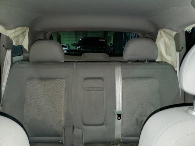 3GSCL33PX9S534843 - 2009 SATURN VUE XE RED photo 10