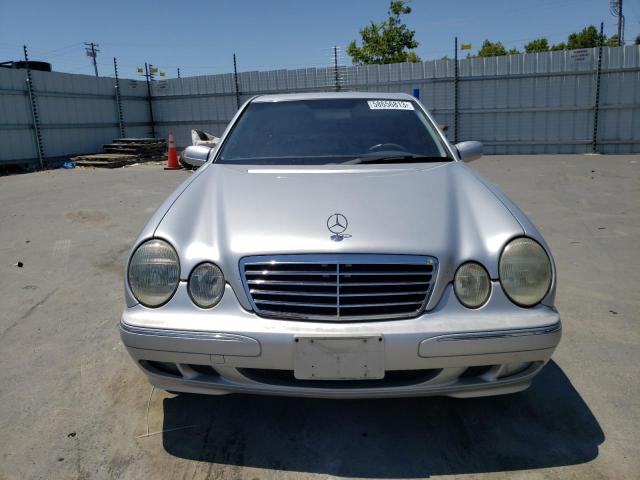 WDBJF65J01B214515 - 2001 MERCEDES-BENZ E 320 GRAY photo 5