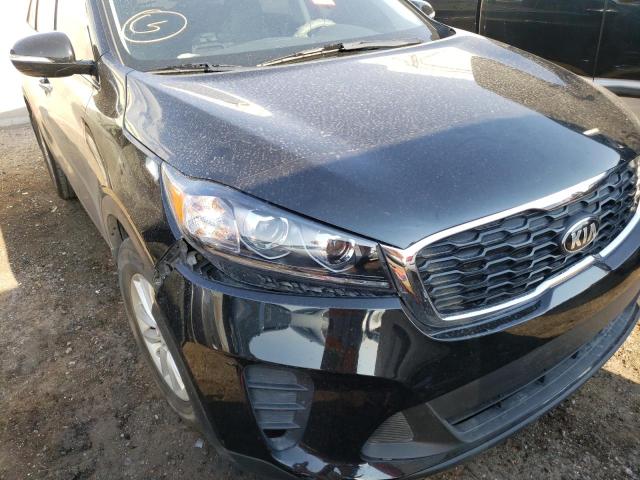 5XYPG4A32KG579757 - 2019 KIA SORENTO L BLACK photo 9