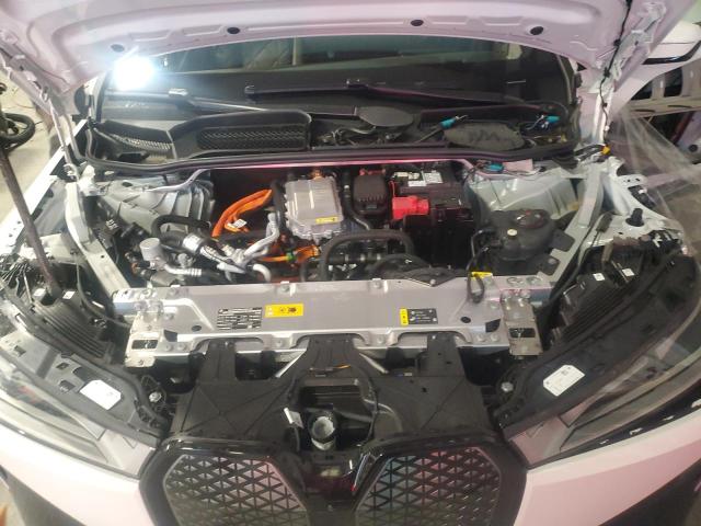 WB523CF0XPCM62725 - 2023 BMW IX XDRIVE50 WHITE photo 12