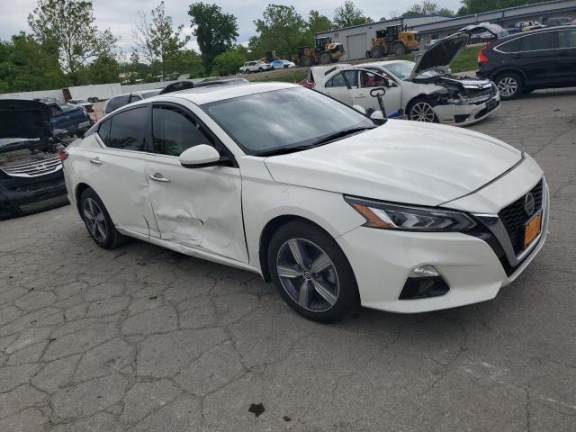1N4BL4EW0MN343491 - 2021 NISSAN ALTIMA SL WHITE photo 4