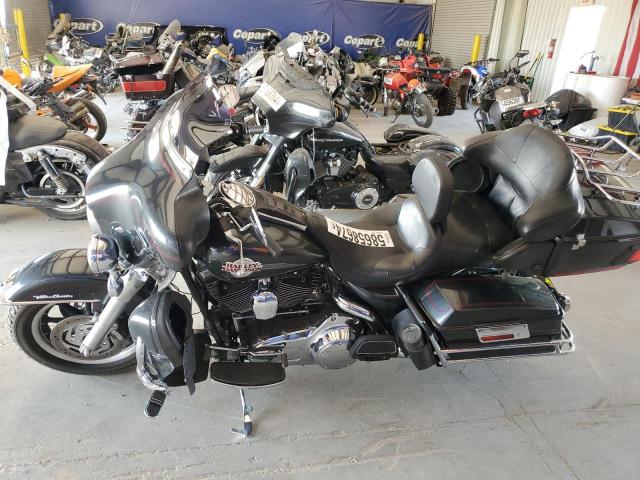 1HD1FC4157Y725014 - 2007 HARLEY-DAVIDSON FLHTCUI 黑色 照片 3