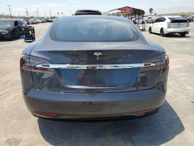5YJSA1E25JF297873 - 2018 TESLA MODEL S Մոխրագույն լուսանկար 6