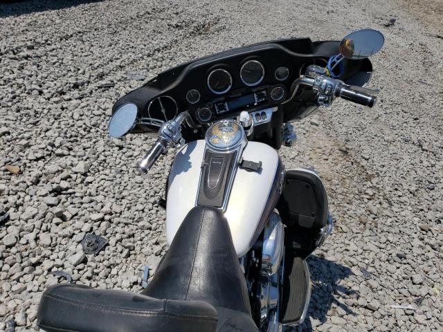 1HD1FC4137Y702086 - 2007 HARLEY-DAVIDSON FLHTCUI 白色 照片 5