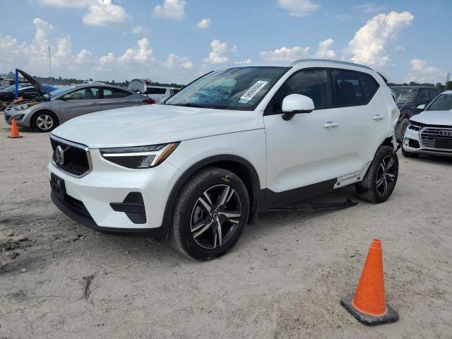 2023 VOLVO XC40 CORE, 