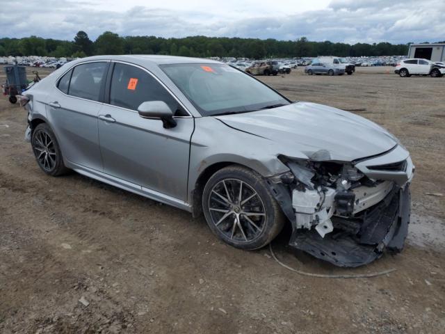 4T1S11AK1RU216534 - 2024 TOYOTA CAMRY SE NIGHT SHADE SILVER photo 4