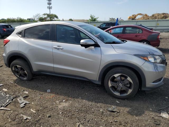 3CZRU6H51JM723573 - 2018 HONDA HR-V EX SILVER photo 4