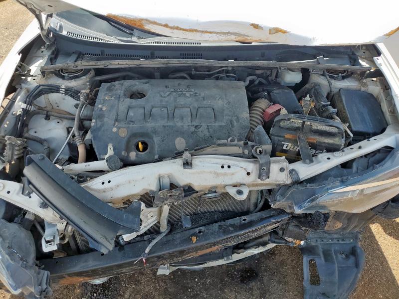 5YFBURHE7KP935106 - 2019 TOYOTA COROLLA L WHITE photo 11