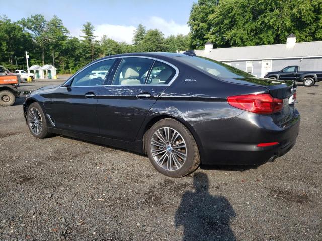 WBAJB1C53JG623906 - 2018 BMW 530XE CHARCOAL photo 2