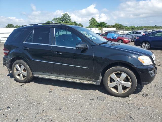 4JGBB8GB2BA635416 - 2011 MERCEDES-BENZ ML 350 4MATIC BLACK photo 4