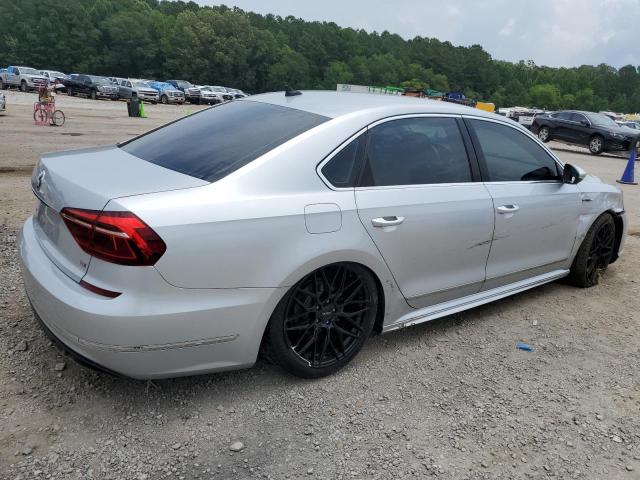 1VWDT7A38HC070038 - 2017 VOLKSWAGEN PASSAT R-LINE Gümüş foto 3