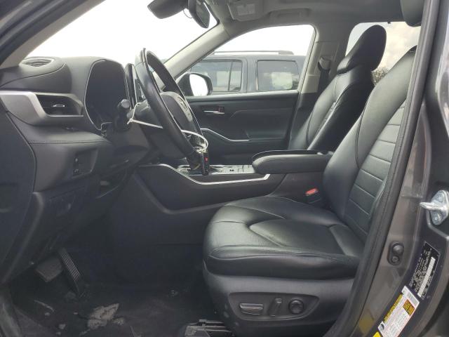 5TDGZRBH9MS525749 - 2021 TOYOTA HIGHLANDER XLE GRAY photo 7