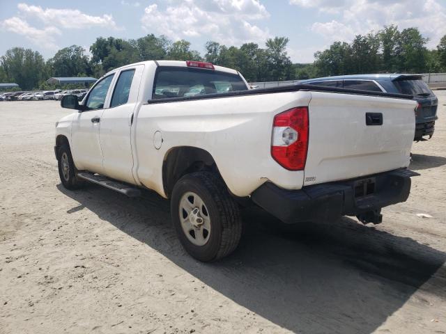 5TFRM5F15JX124461 - 2018 TOYOTA TUNDRA DOUBLE CAB SR/SR5 WHITE photo 2