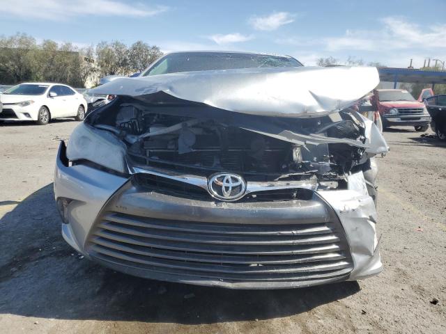 4T1BF1FK0HU705841 - 2017 TOYOTA CAMRY LE SILVER photo 5