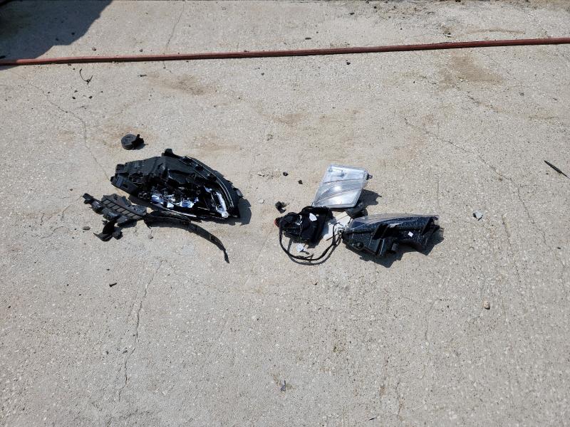 7SAYGDEE9NA002767 - 2022 TESLA MODEL Y Qara foto 13