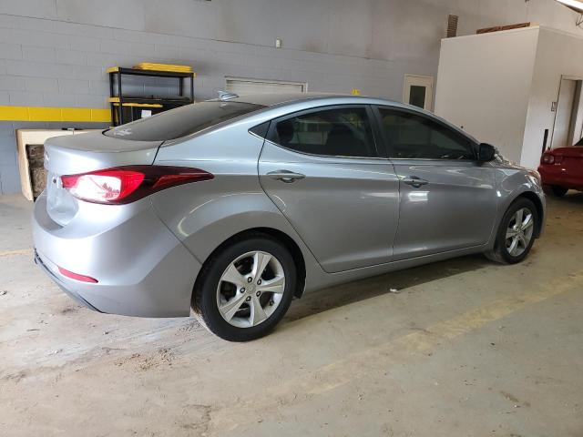 5NPDH4AE8GH680626 - 2016 HYUNDAI ELANTRA SE SILVER photo 3