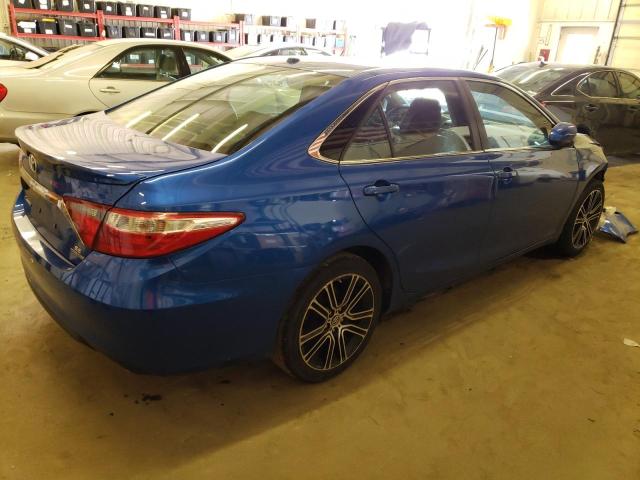 4T1BF1FK6GU541428 - 2016 TOYOTA CAMRY LE BLUE photo 3