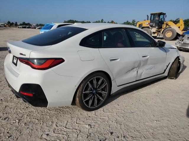 WBY33AW09RFS30050 - 2024 BMW I4 M50 WHITE photo 3