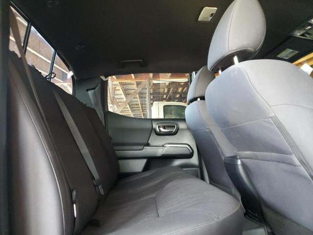 3TMAZ5CN9JM060615 - 2018 TOYOTA TACOMA DOUBLE CAB Szary zdjęcie 10