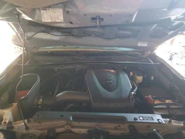 3TMAZ5CN9JM060615 - 2018 TOYOTA TACOMA DOUBLE CAB Szary zdjęcie 11