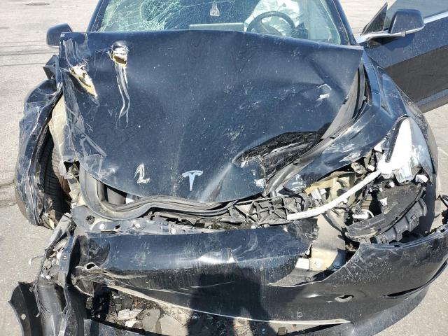 5YJ3E1EA8JF172141 - 2018 TESLA MODEL 3 BLACK photo 11