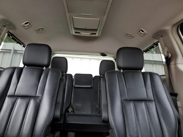 2A4RR8DG7BR798597 - 2011 CHRYSLER TOWN & COU TOURING L SILVER photo 10