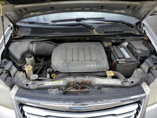 2A4RR8DG7BR798597 - 2011 CHRYSLER TOWN & COU TOURING L SILVER photo 12