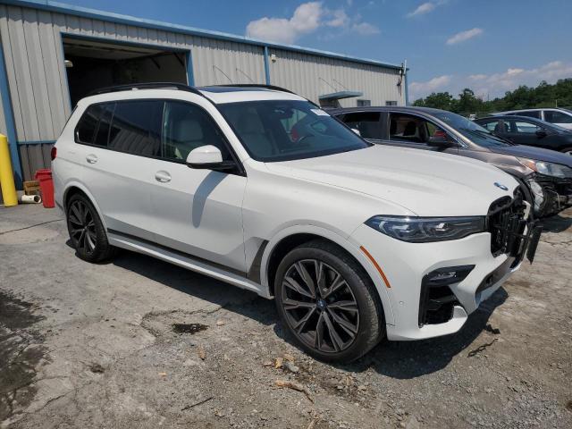 5UXCX4C54KLS38540 - 2019 BMW X7 XDRIVE50I WHITE photo 4