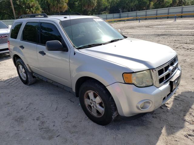 1FMCU0D75AKD37466 - 2010 FORD ESCAPE XLT SILVER photo 4