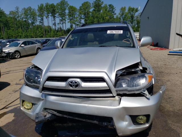 JTEZU17R460080185 - 2006 TOYOTA 4RUNNER LIMITED SILVER photo 5