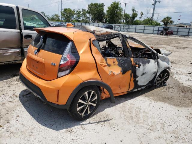 JTDKDTB33J1618253 - 2018 TOYOTA PRIUS C ORANGE photo 3