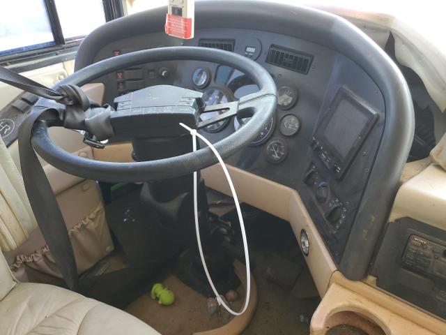 1RF120613W2014733 - 1998 ROADMASTER RAIL DYANASTER თეთრი ფოტო 8