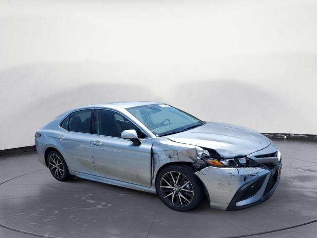 4T1G11AK2PU737264 - 2023 TOYOTA CAMRY SE NIGHT SHADE SILVER photo 4