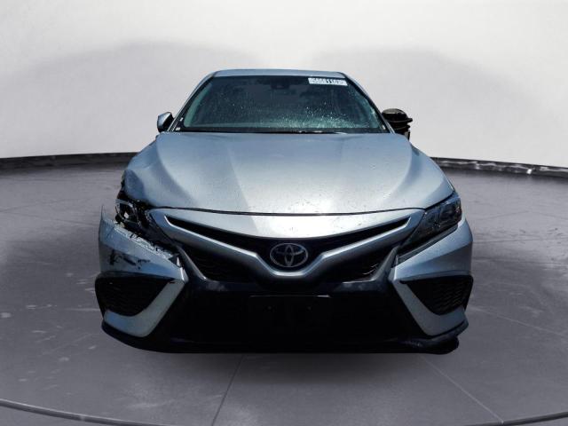 4T1G11AK2PU737264 - 2023 TOYOTA CAMRY SE NIGHT SHADE SILVER photo 5