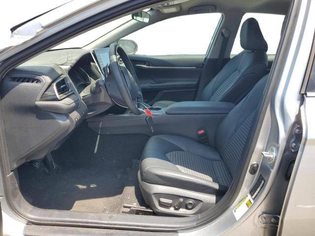 4T1G11AK2PU737264 - 2023 TOYOTA CAMRY SE NIGHT SHADE SILVER photo 7