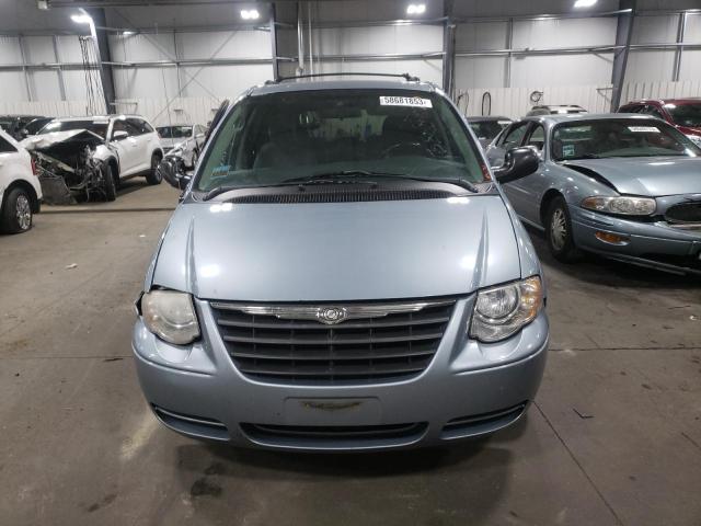 2C4GP54L05R535080 - 2005 CHRYSLER TOWN & COU TOURING Mavi foto 5