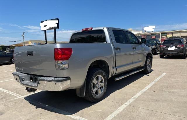 5TFEV54138X035075 - 2008 TOYOTA TUNDRA CREWMAX SILVER photo 4