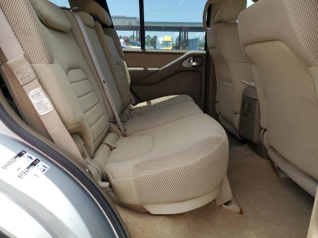 5N1AR18U16C656086 - 2006 NISSAN PATHFINDER LE SILVER photo 11