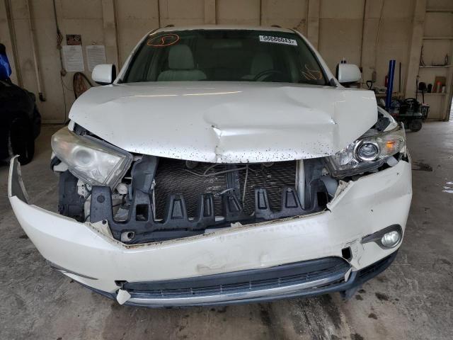 5TDZA3EH0CS024725 - 2012 TOYOTA HIGHLANDER BASE WHITE photo 5