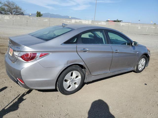 KMHEC4A46CA058047 - 2012 HYUNDAI SONATA HYBRID SILVER photo 3