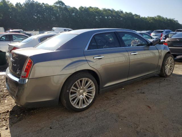 2C3CA6CT6BH592235 - 2011 CHRYSLER 300C GRAY photo 3