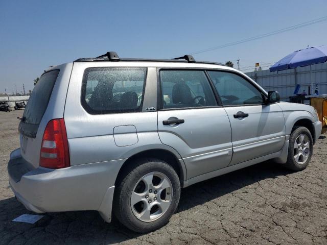 JF1SG65614H734485 - 2004 SUBARU FORESTER 2.5XS ნაცრისფერი ფოტო 3