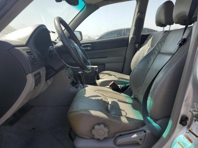 JF1SG65614H734485 - 2004 SUBARU FORESTER 2.5XS ნაცრისფერი ფოტო 7