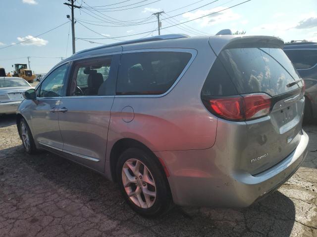 2C4RC1EG4HR656052 - 2017 CHRYSLER PACIFICA TOURING L PLUS SILVER photo 2